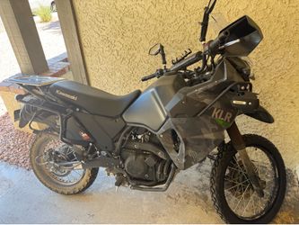 2023 Kawasaki street legalKLR 650 adventure like  new only 426 miles $3800