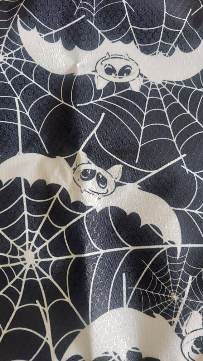 Halloween Bats and spiderwebs 🕸🦇drawstring Backpack.gym bag etc. Collapsible water proof
