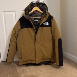 Men’s Medium North Face Jacket