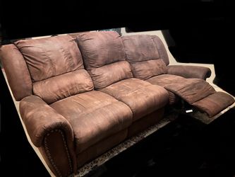 SET of Leather Recliner Couches 
