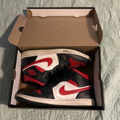 Jordan’s 1  Mid