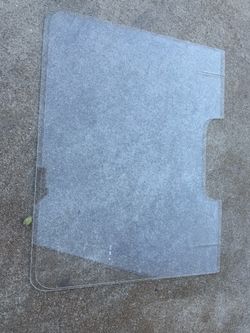 2x plastic barrier, 1 set feet