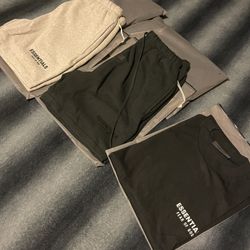 ESSENTIAL SHIRTS/SHORTS