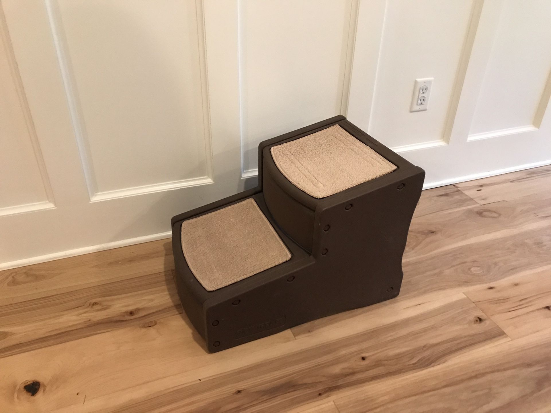 Dog Steps Gently Used