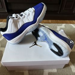 Jordan 11 Low White And blue Mens 10
