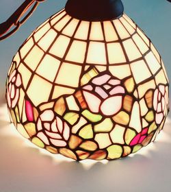 TIFFANY STYLE LAMP