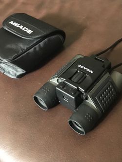 Meade Compact Binoculars with Case
