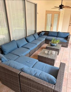 Outdoor patio furniture