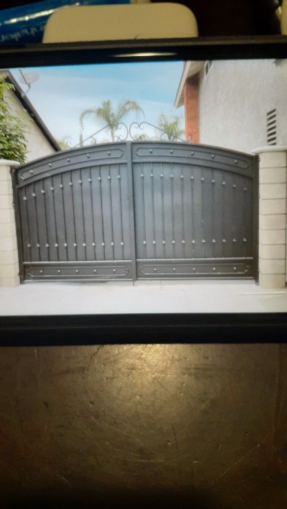 portones y puertas gates and Doors