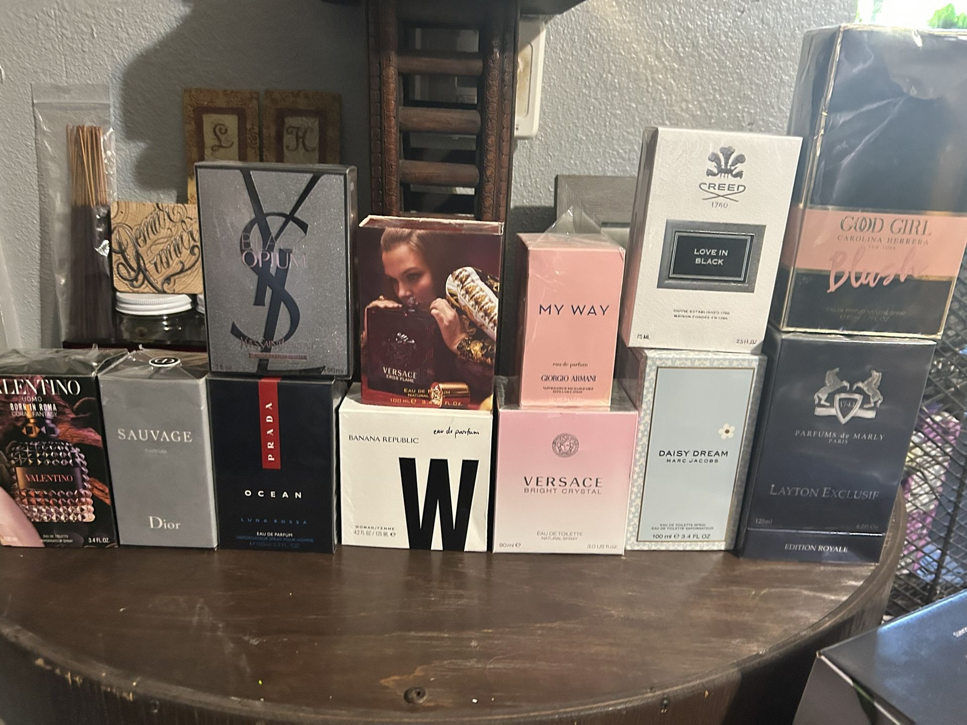 Women / Men’s Authentic Fragrances And Accessories