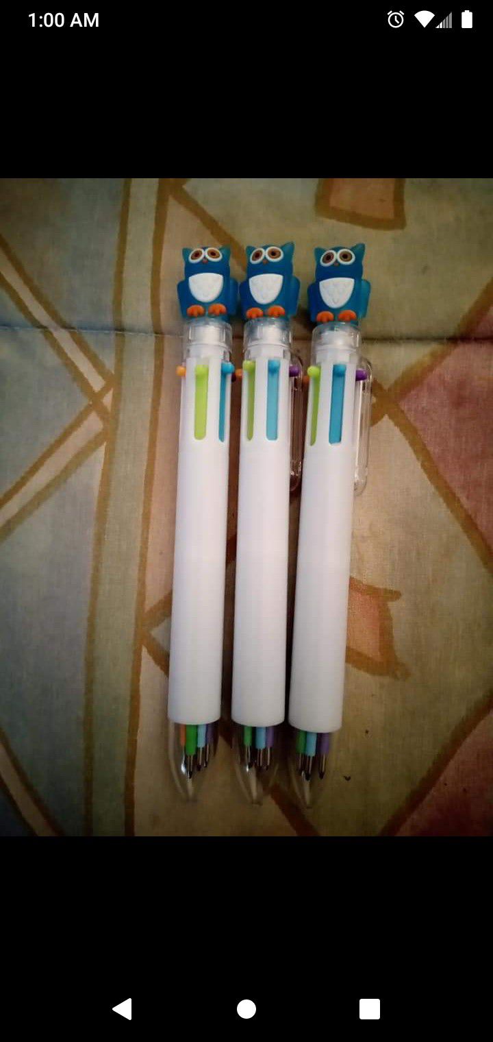 Set of 11 pens