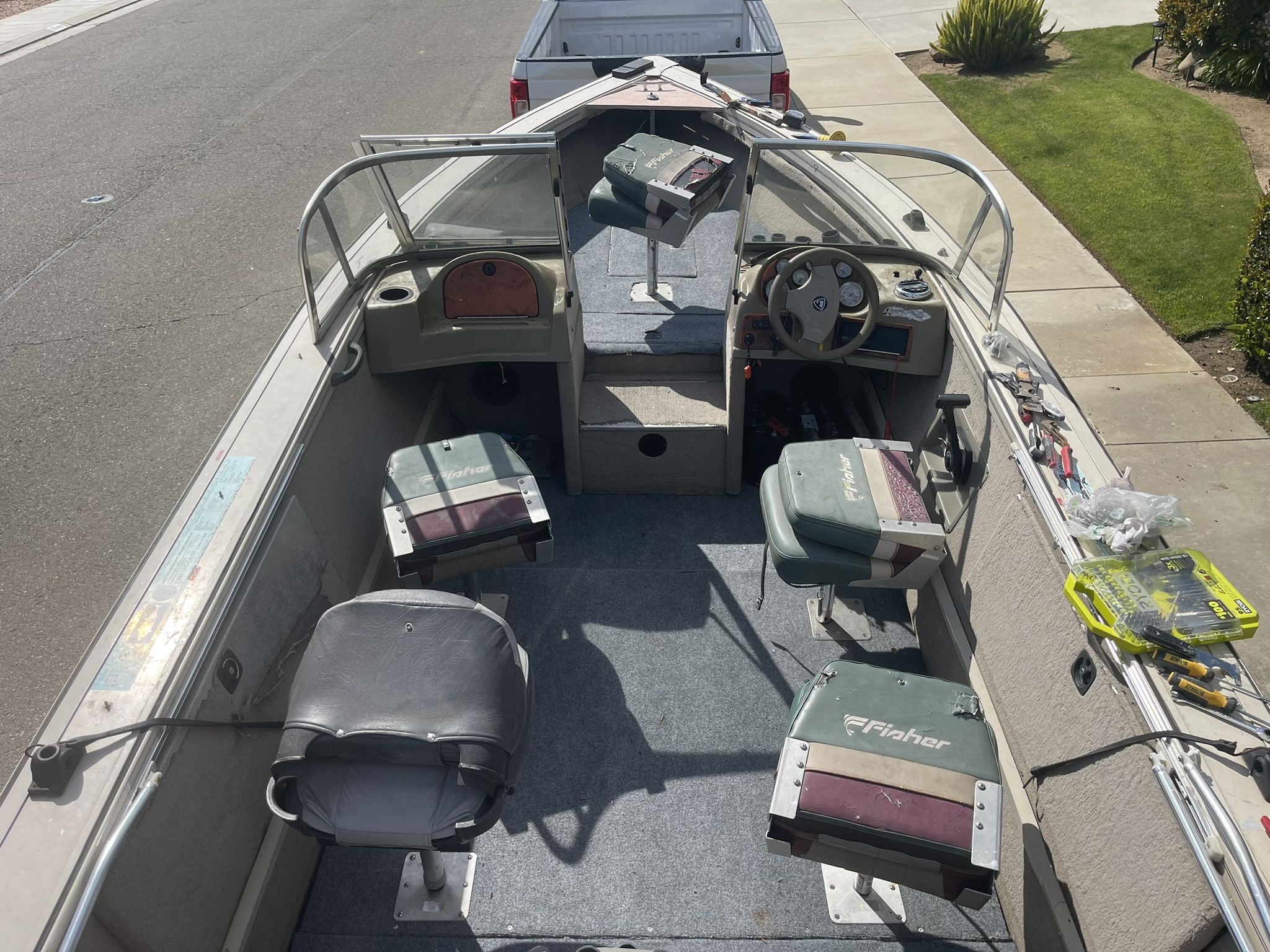 Fisher 19 1/2 Aluminum Boat 2002
