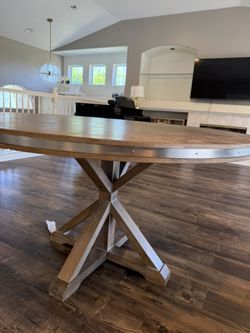 54” Round Dinning Table