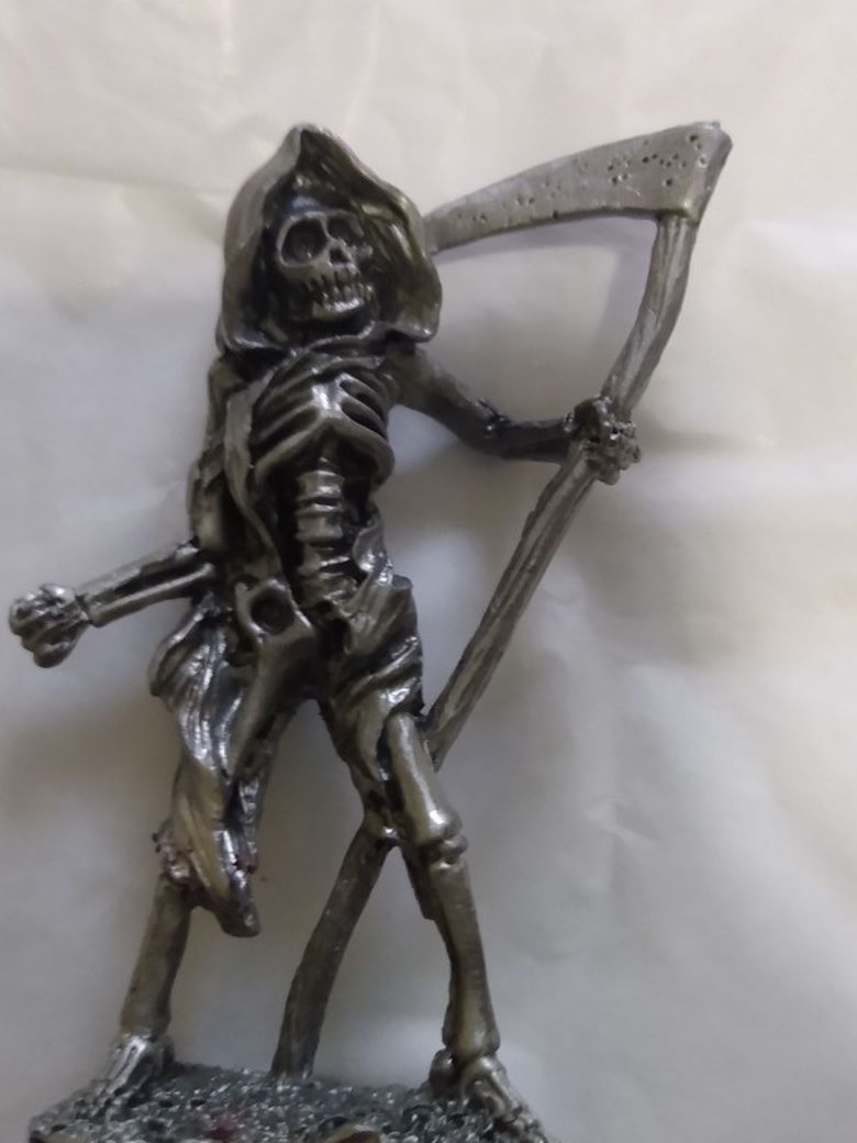 Pewter Figurine 3 In Grim2