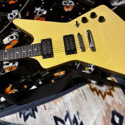 80’s Vintage Gibson Explorer 