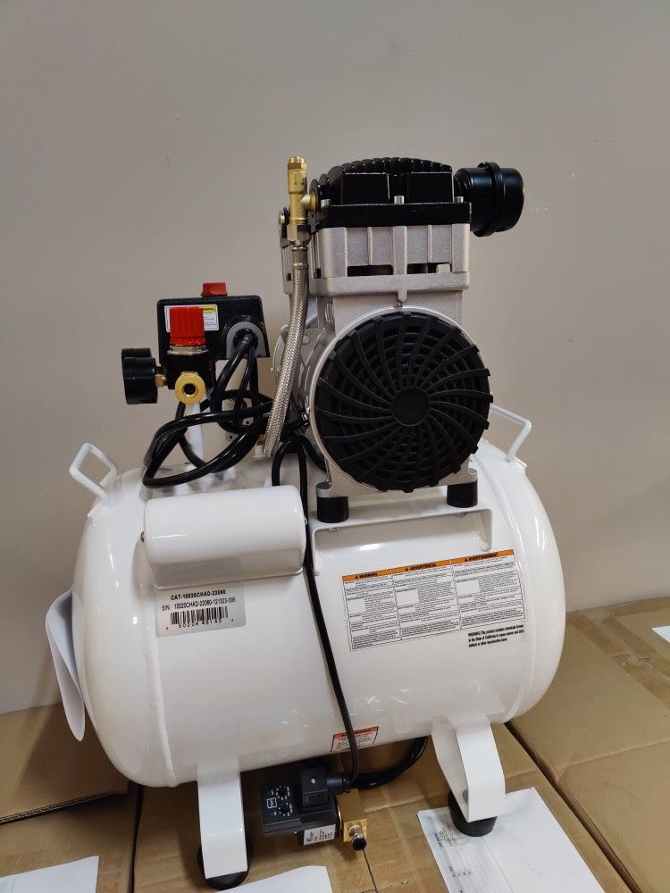 Air Compressor 220v, 10 Gal Brand New