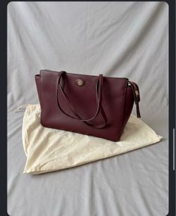 NWOT Tory Burch Small Robinson Pebbled Leather Tote Bag - Claret / Burgundy