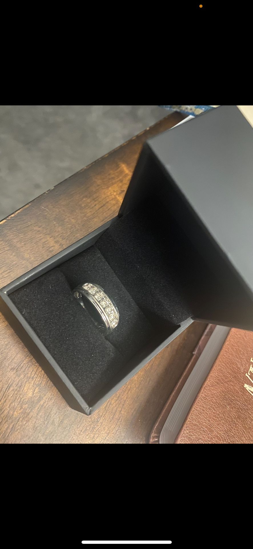 14k Men’s Wedding Ring  .. 1ct In Diamonds 
