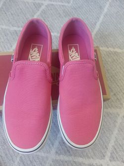 Vans pink slip on 7.5 woman
