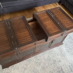Sliding Storage Table