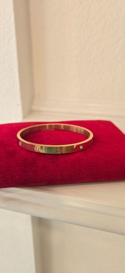 Brand New Rose Gold Plated Bangle Bracelet