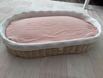Handwoven BEBE BASK Premium Baby Changing Basket Handwoven with Konssy sheet