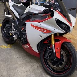 2009 Yamaha Yzf R1
