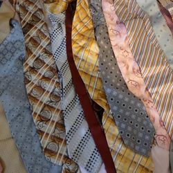 Men's Ties And Handkerchiefs