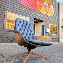 Iconic MCM Mr. Chair by George Mulhauser for Plycraft