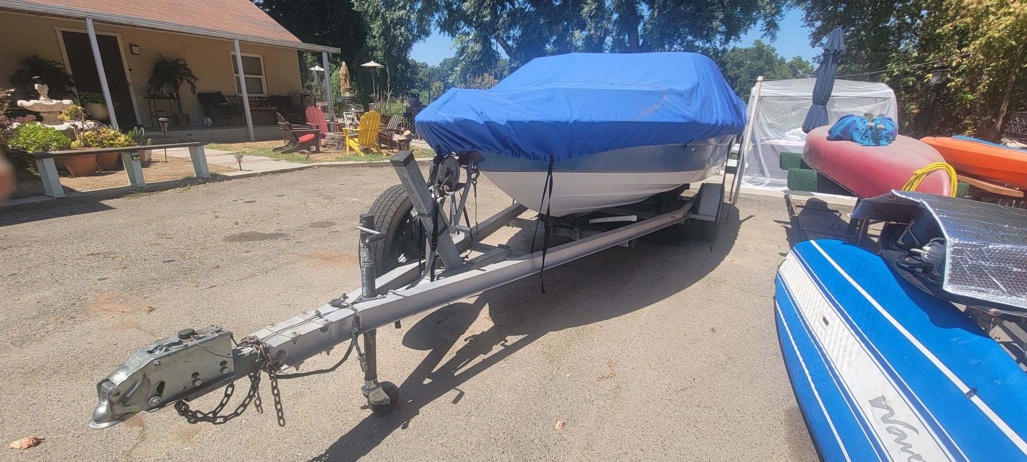 1994 Regal Boat 19ft' (Willing to trade)