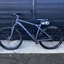 Mountain Bike  GT
