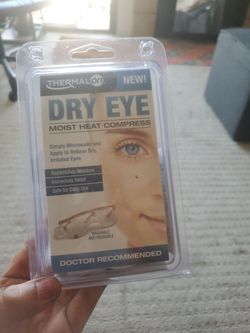 Moist eye compress for dry eye