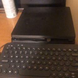 PlayStation 4 Slim