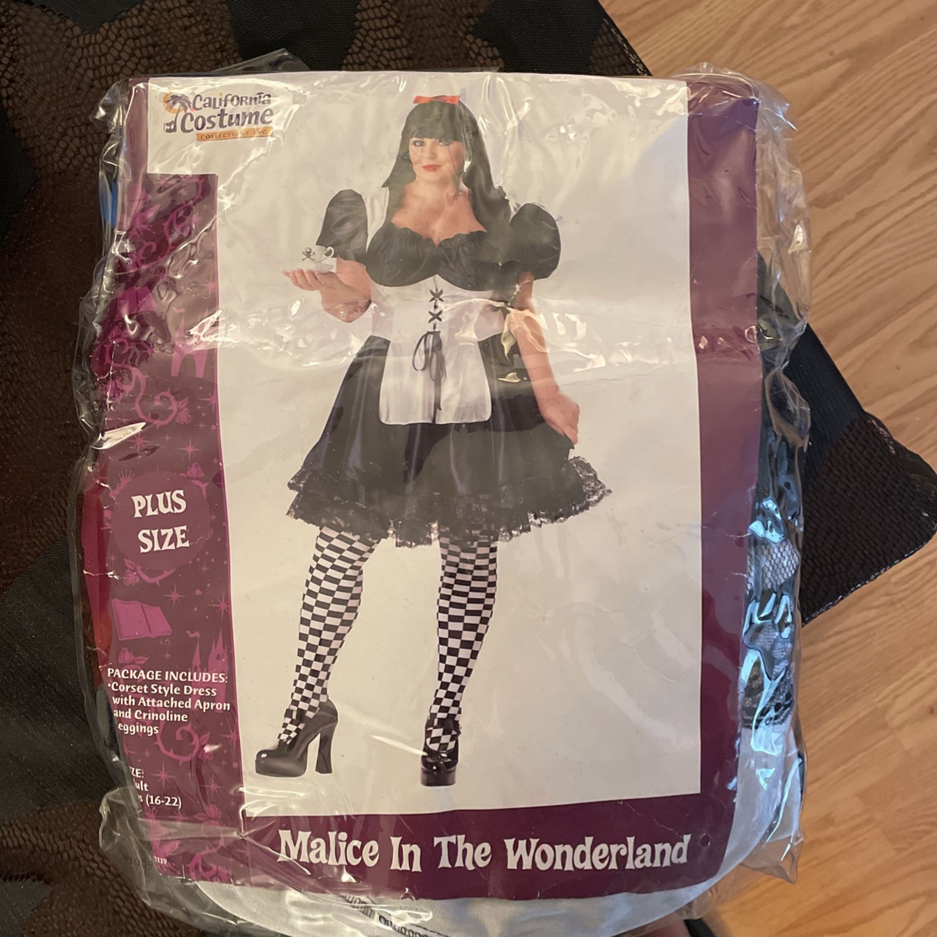 Halloween Costume: Malice In Wonderland