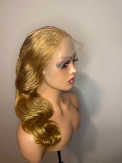 13x4 Honey blonde 26in wig