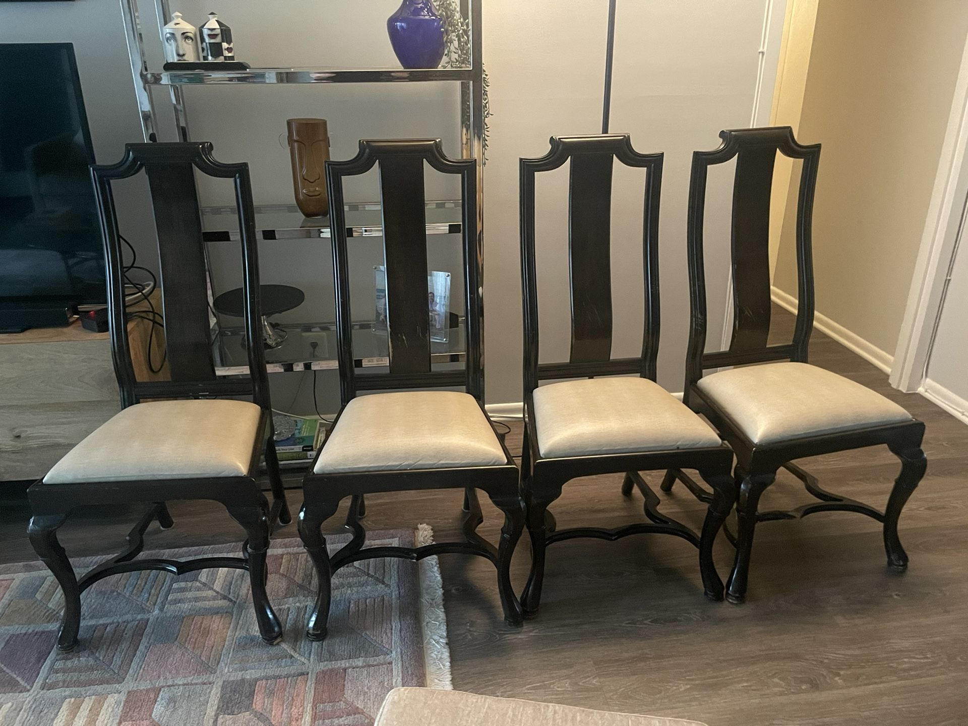 Beautiful Dining Chairs (4) MUST SELL 