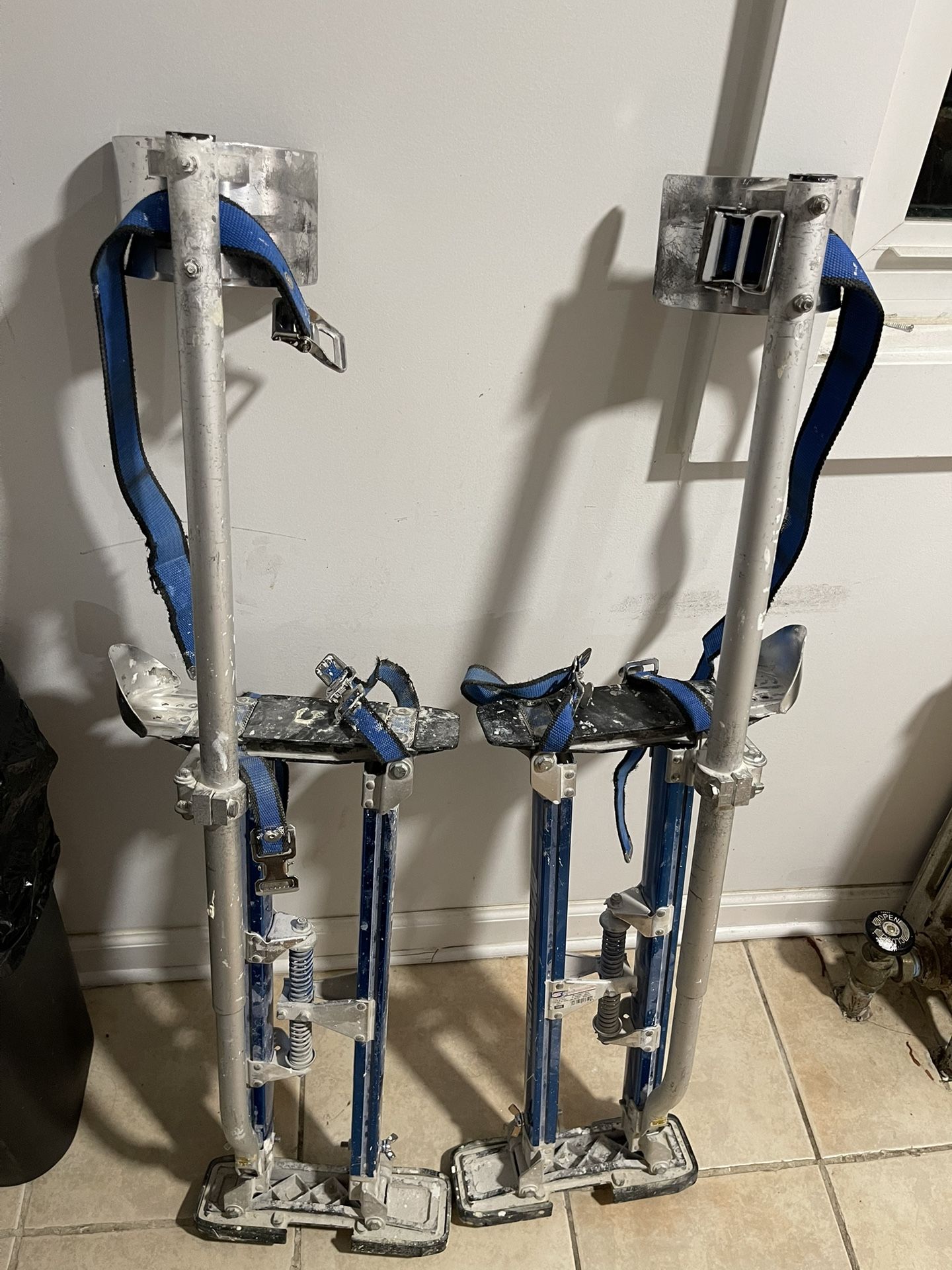 Zancos ( Drywall Stilts)