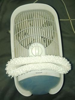 Humidifier barely used comes with a new filter