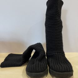 UGG Women's Classic Cardy Boots Size 6 Black