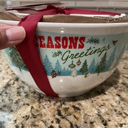 Disney Mixing Bowl Set - 2022 Vintage Christmas Mickey And Friends