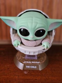 Hot Toys Cosbaby stylized bobble-head figure featuring Grogu (The Child) from The Mandalorian.