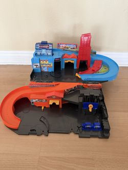 Hot Wheels Vehicle Playset