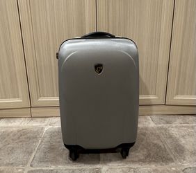 Heys Silver Carry-On Suitcase – Like New! ✈️