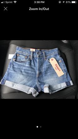 Levi shorts size 24
