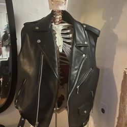 VEGAN COMMANDO VEST – FAUX LEATHER VEST 