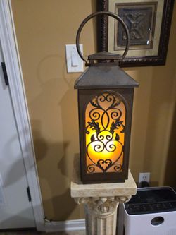 Lantern Flickering battery powered decor set of 2