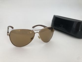 Unisex Mormaii Sunglasses. Color is Brown / Tan. Made from durable materials and construction. 100% UV Protection.