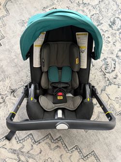 Doona Infant Car Seat Stroller with Base