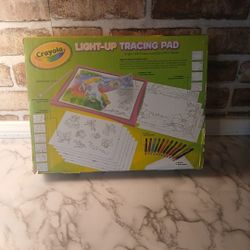 Crayola Light-Up Tracing Pad