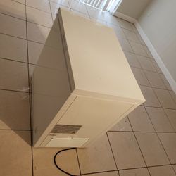 150$ For Freezer Chest. Very Clean And Works Like New!